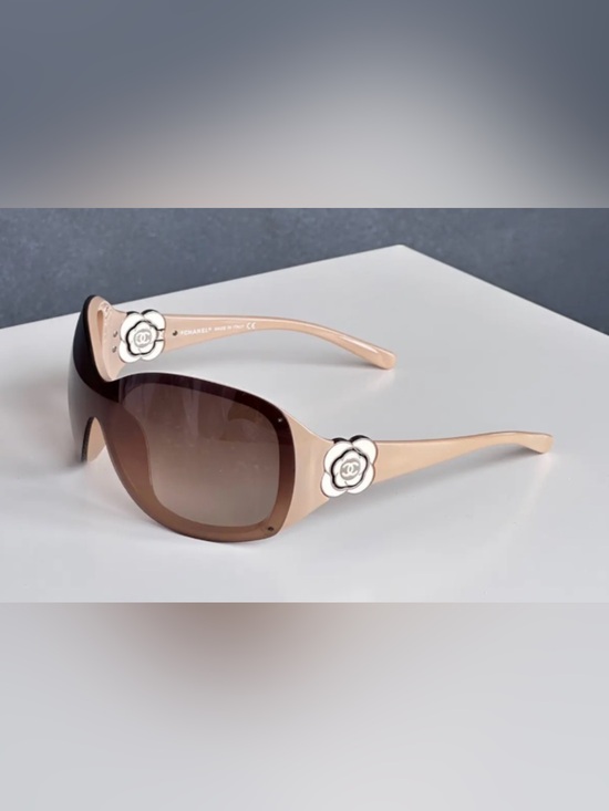 CHANEL Accessories - CHANEL Oval CC Camellia Logo Beige Sunglasses Brown Gradient Lenses
